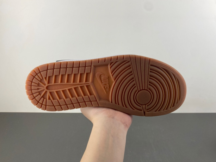 Travis Scott x Air Jordan 1 DZ4137---700