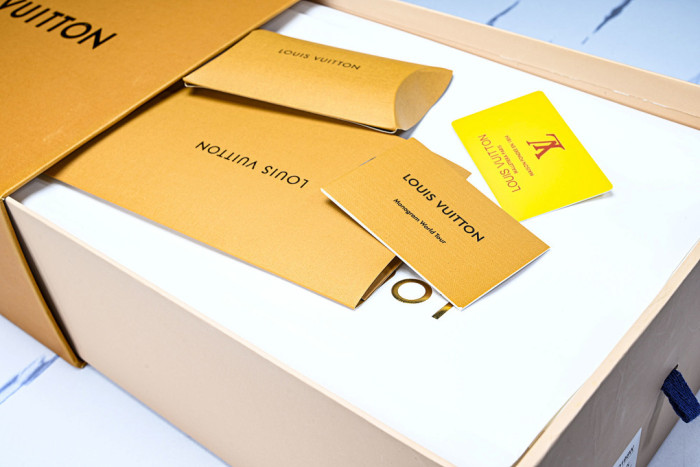 LVT SNEAKERS LVSRS-0121