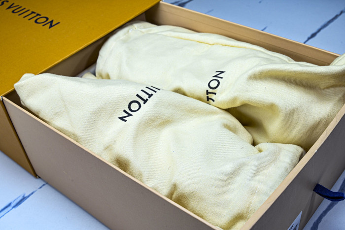 LVT SNEAKERS LVSRS-0148