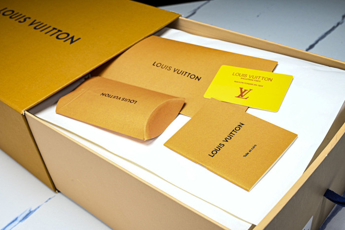 LVT SNEAKERS LVSRS-0148