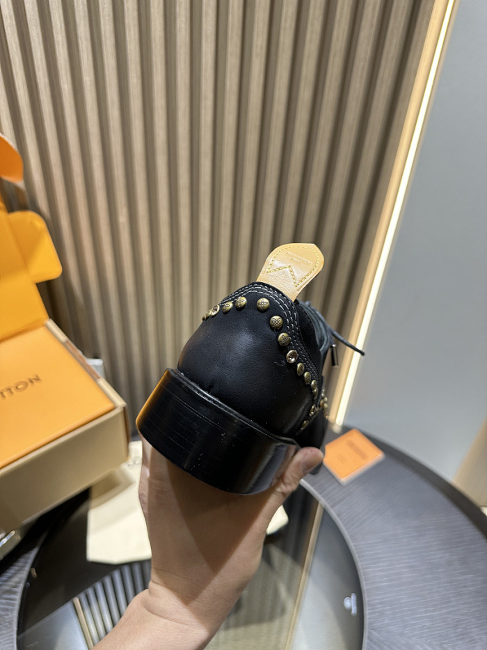 L**V**T* BOOTS LVTBS-058