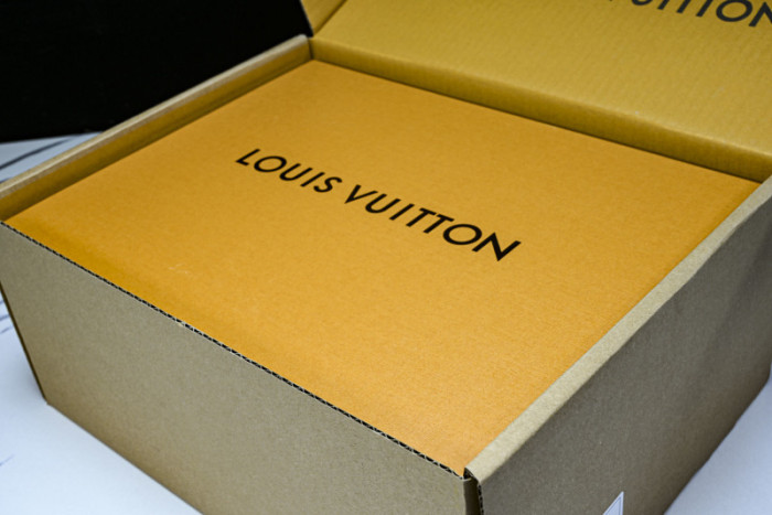 LOU VUIT RUN AWAY LVRA-011