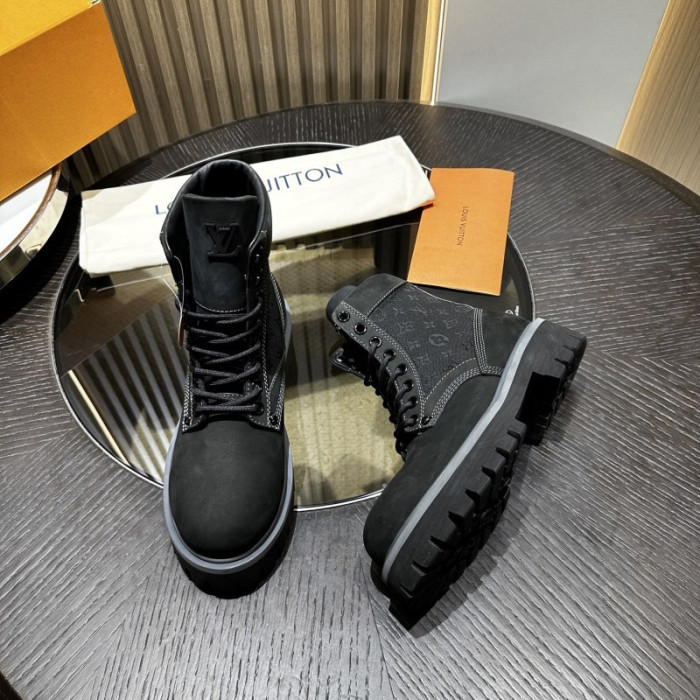 L**V**T* BOOTS LVTBS-042