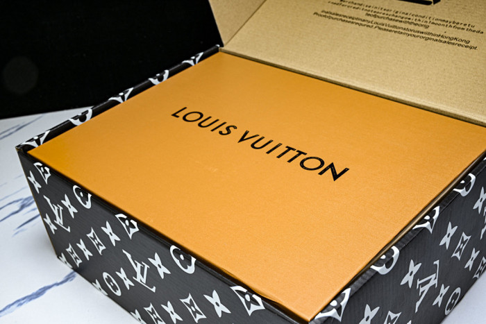 LVT SNEAKERS LVSRS-0105