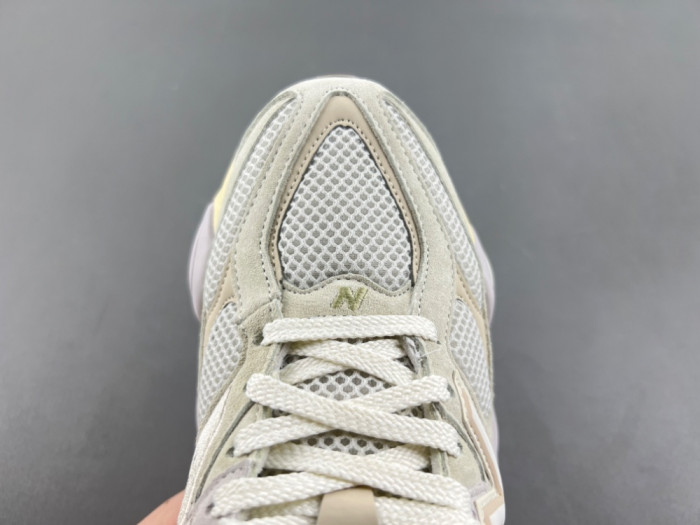 New Balance U9060EEP