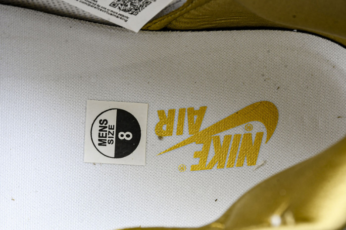 Air Jordan 1 High OG "Metallic Gold" FD2596-107
