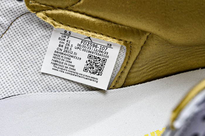 Air Jordan 1 High OG "Metallic Gold" FD2596-107
