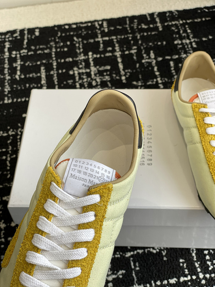 Ma*iso*n Mar*giela MAMA-027